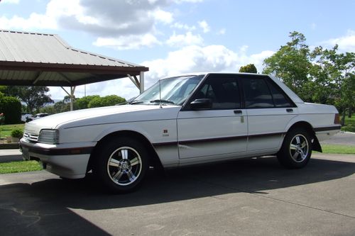 1987 Ford Falcon XF S pack 