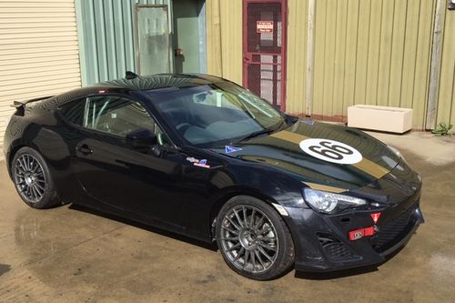 2014 Toyota 86 GTS with 86 series roll cage