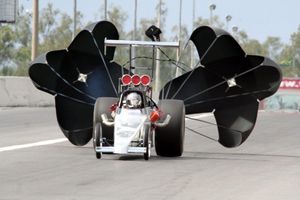 Supercharged Outlaws Dragster Operation