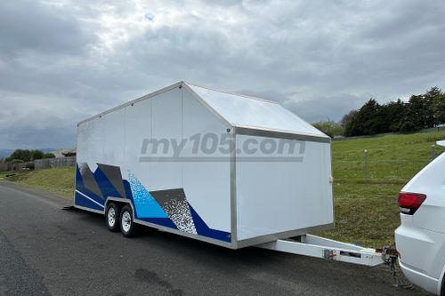 2006 Nissan PKA265 Pantech and enclosed trailer 