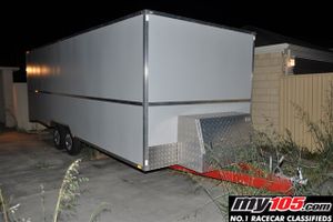 Enclosed car trailer