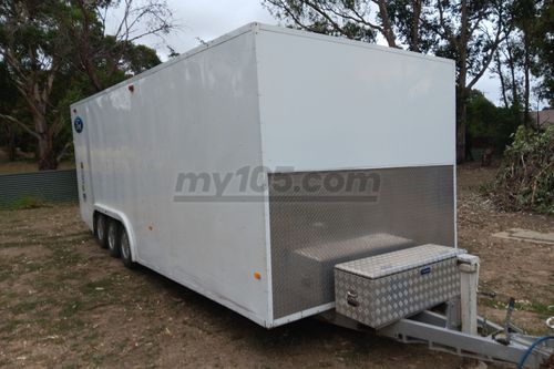 Enclosed  car trailer