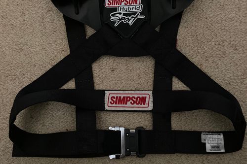 Simpson hybrid sport FIA neck restraint size Med