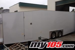enclosed race car trailers 
