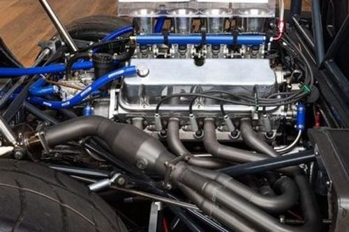 Ford 302 Motec Injection with 8-Stack V8 Systems