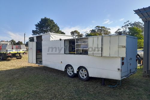 enclosed race car trailer