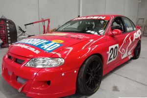 HSV R8   RACE CAR 