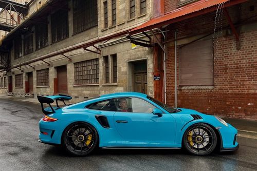 2019 year 991.2 PORSCHE  GT3 RS in miami blue 