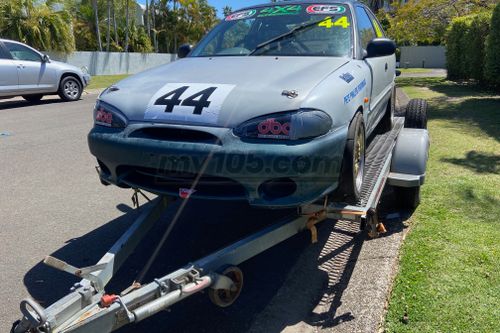 1999 Hyundai Excel and Tilta Trailer Package