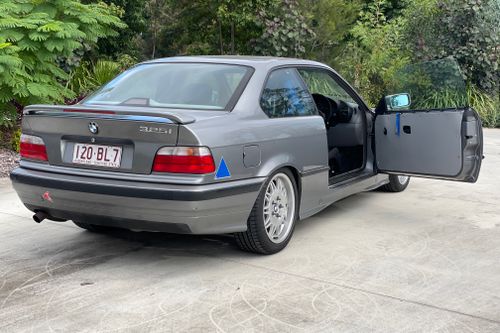 1993 BMW 325i e36 Track Car