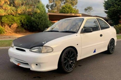 2000 Hyundai Excel 2x car package 