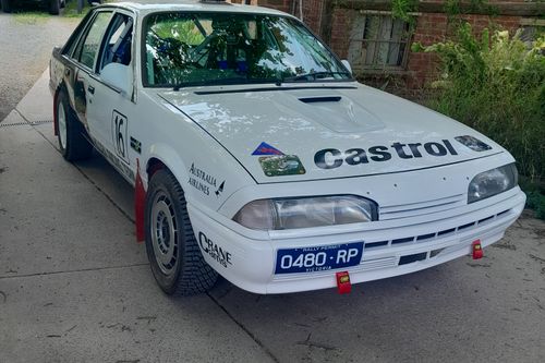 Holden commodore vl turbo gravel rally car