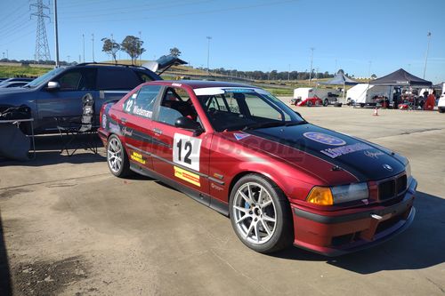 1992 BMW E36 IPRA Over 2 Litre log booked race car