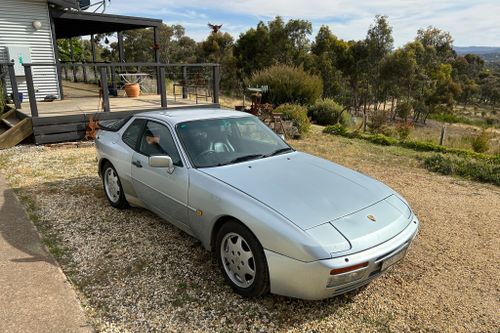 1989 Porsche 944 S2