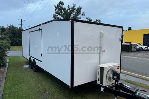 2024 Bulldog trailers  Enclosed 