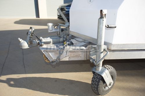 Lightweight car trailer with aluminium chassis